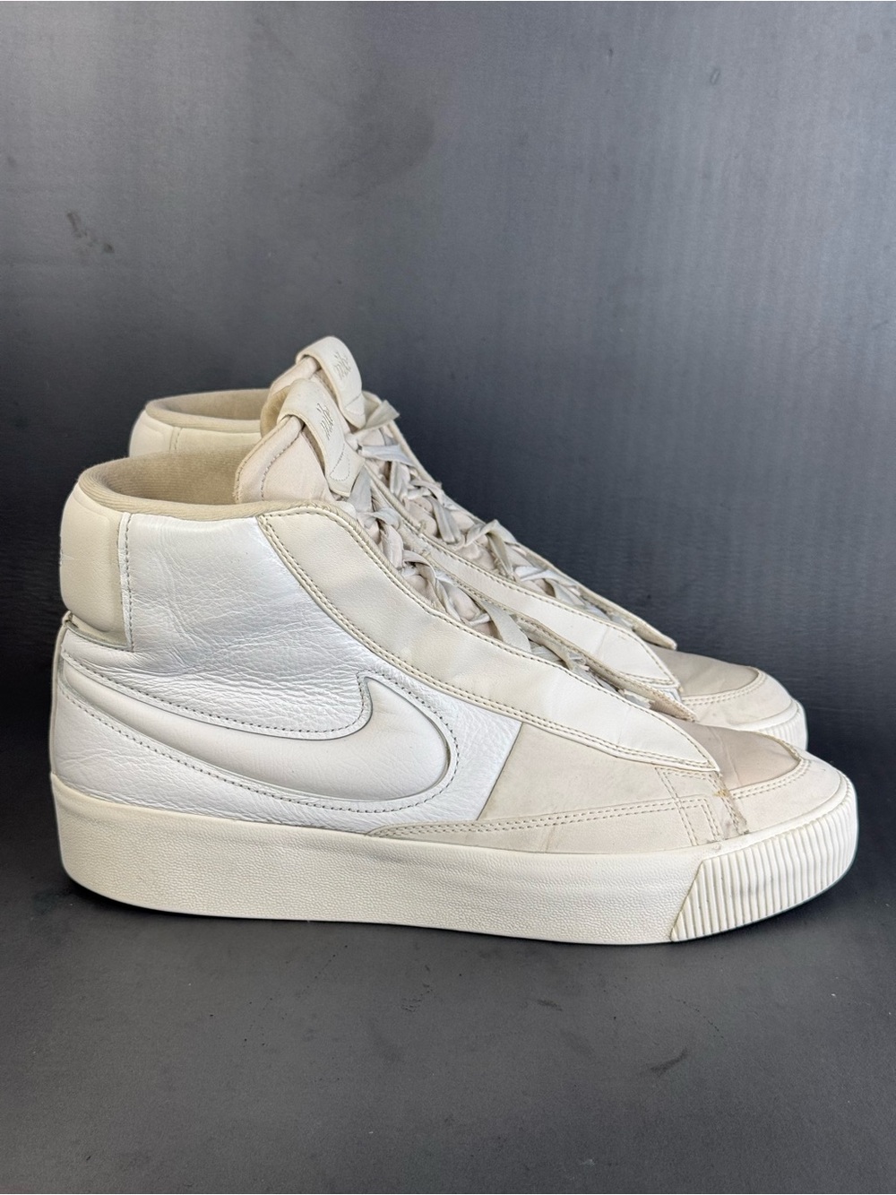 Nike Blazer Victory Mid Summit White Light Cream sneaker women’s size 10.5
